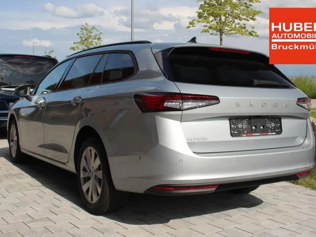 Skoda Superb 2.0 TDI Combi Selection