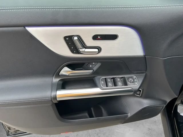 Mercedes-Benz EQA 350 4MATIC AMG Line