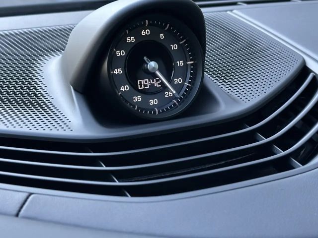 Porsche Taycan 4S Cross Turismo