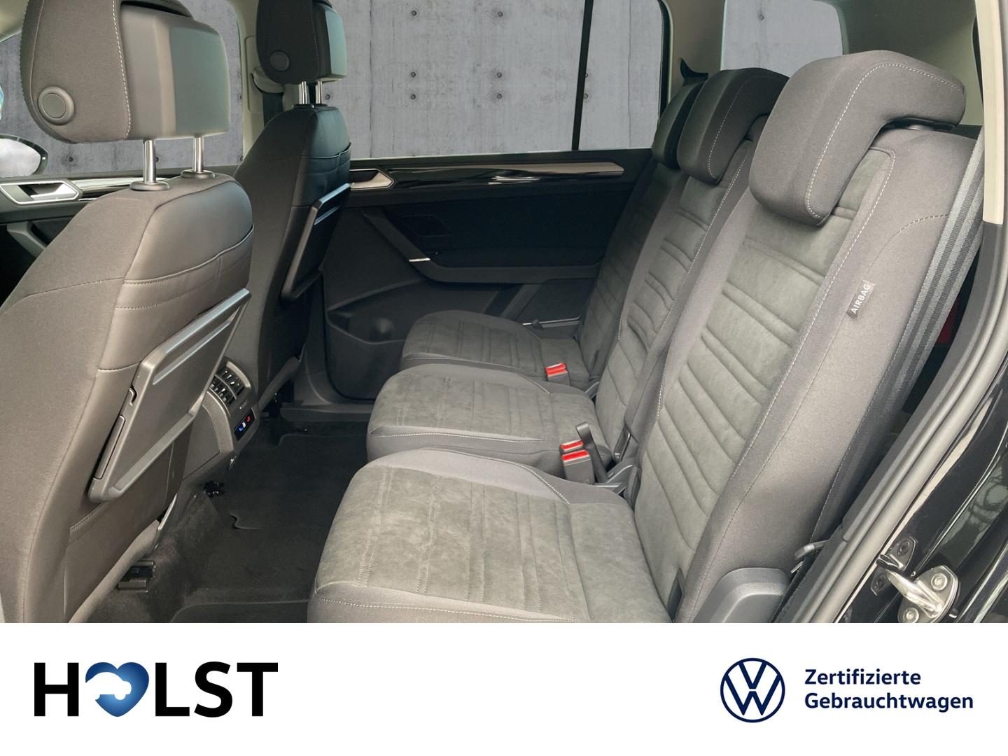 Volkswagen Touran DSG Highline IQ.Drive R-Line