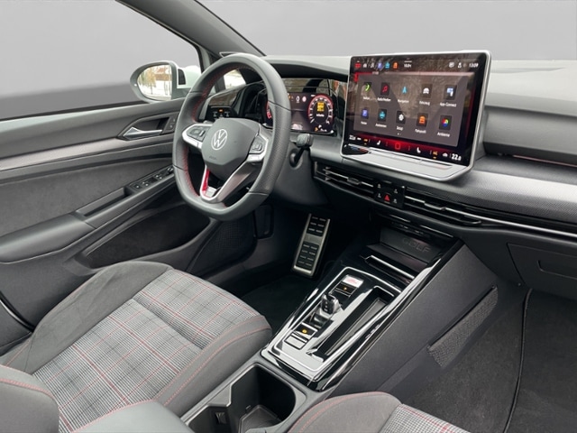 Volkswagen Golf 2.0 TSI DSG Golf VIII