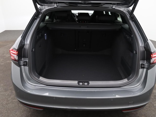 Skoda Superb 2.0 TDI Combi Sportline