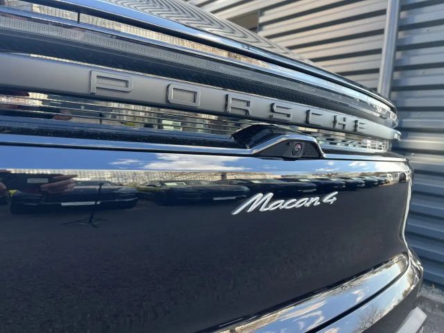 Porsche Macan 4