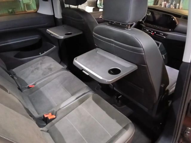 Volkswagen Caddy Maxi Style