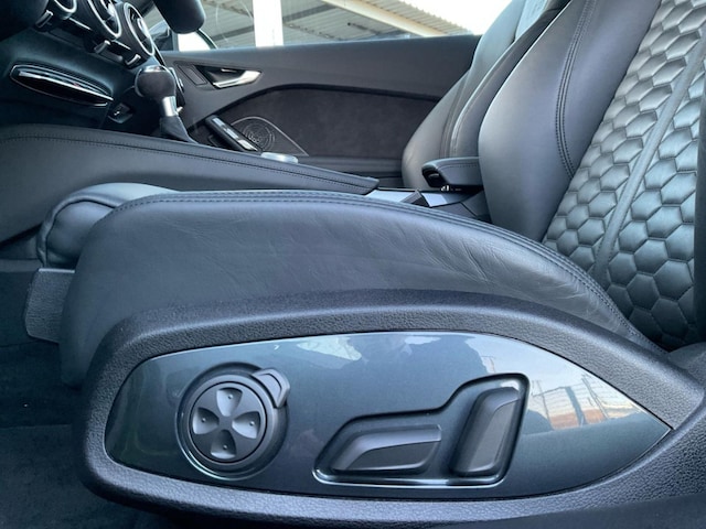 Audi TT RS Coupé Quattro S-Tronic