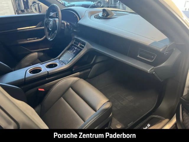 Porsche Taycan S Turbo