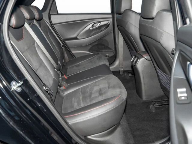 Hyundai i30 1,5L Turbo 48V LED Klima Einparkhilfe