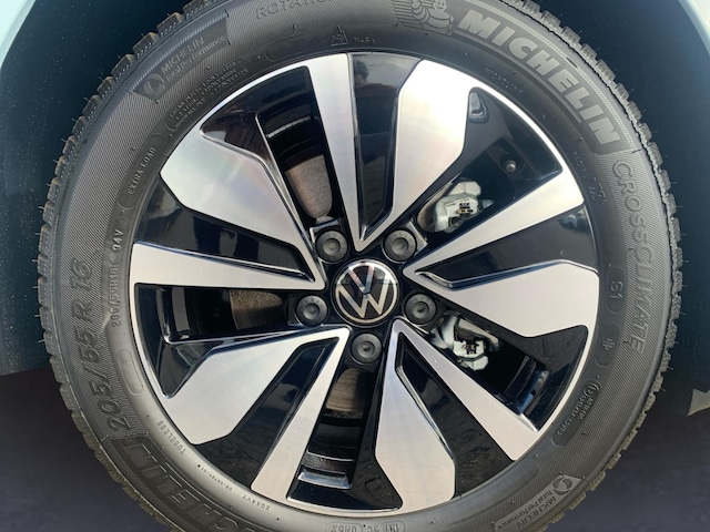 Volkswagen Golf 1.5 eTSI DSG