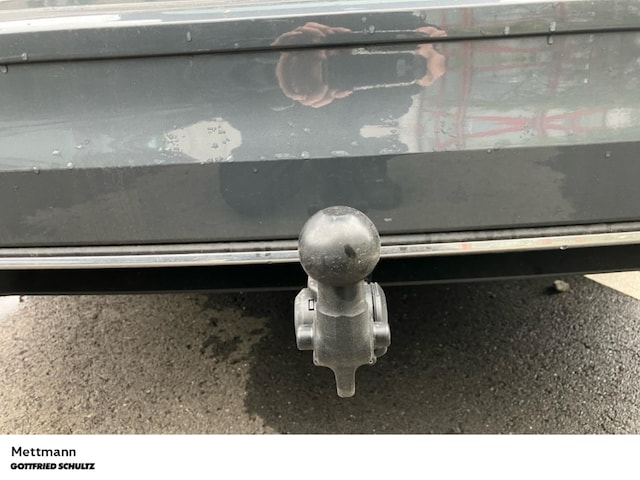 Volkswagen Golf 2.0 TDI DSG Style Variant