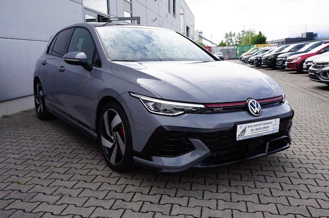 Volkswagen Golf 2.0 TSI DSG