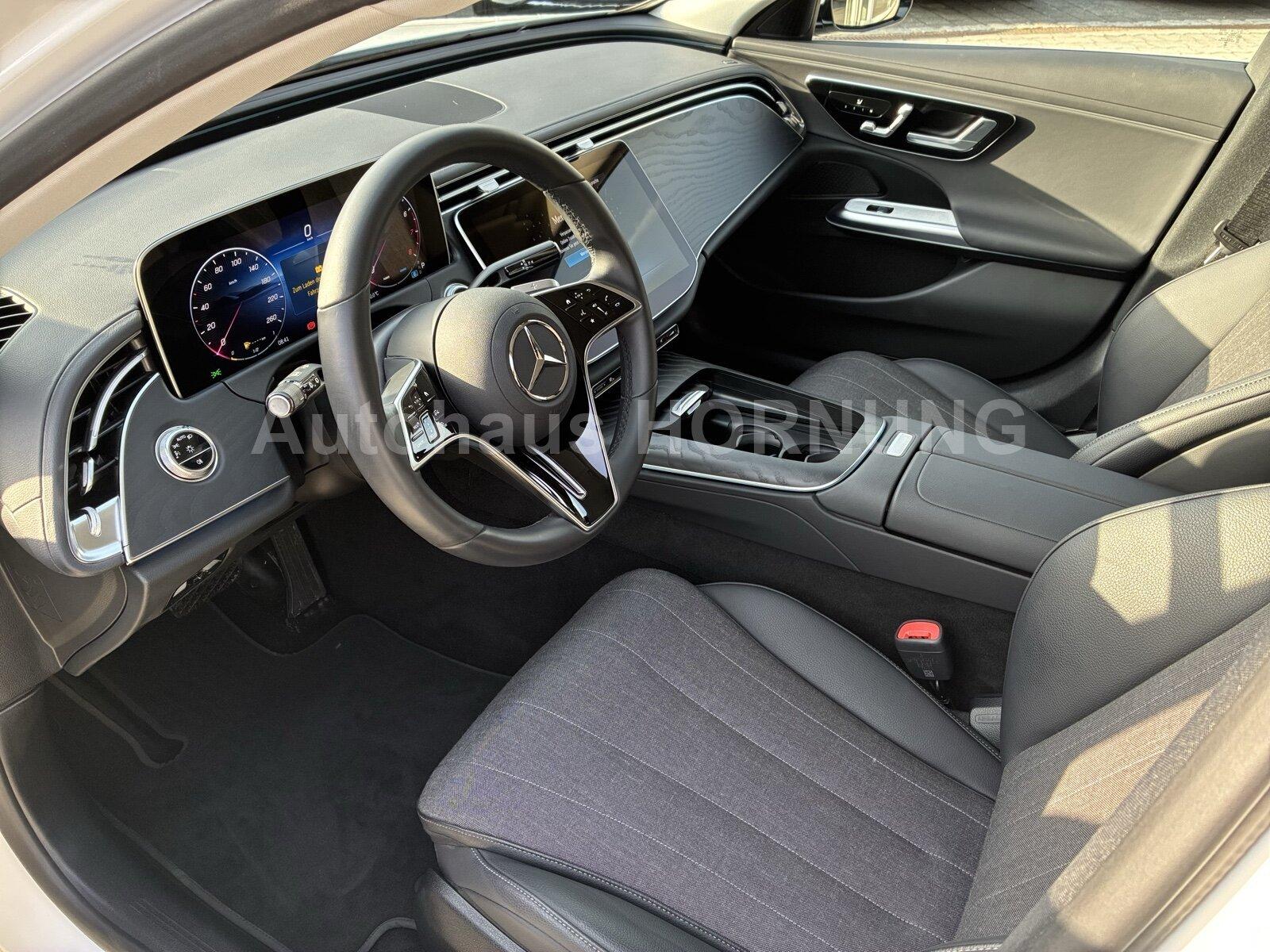 Mercedes-Benz E 200 AVANTGARDE