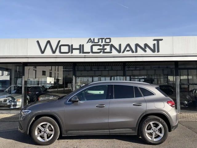 Mercedes-Benz GLA 200 GLA 200 d
