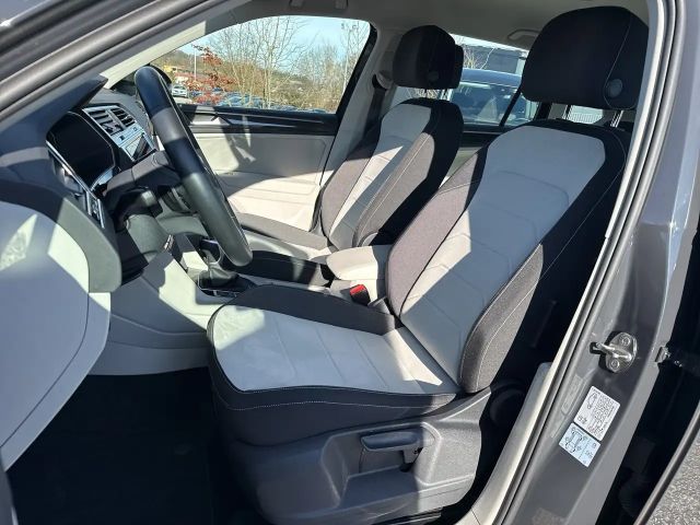 Volkswagen Tiguan DSG Elegance Elegance