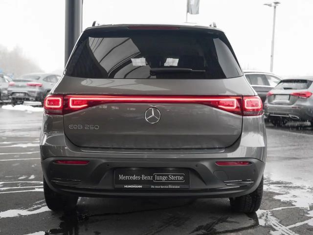 Mercedes-Benz EQB 250