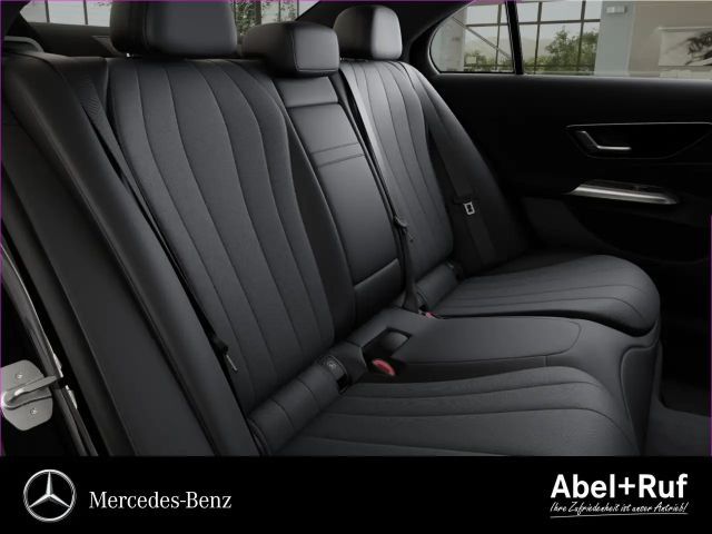 Mercedes-Benz E 200 AVANTGARDE Sedan