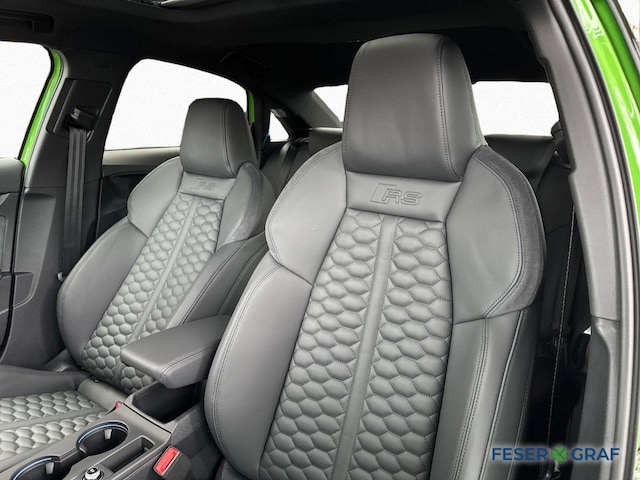 Audi RS3 Quattro S-Tronic Sedan