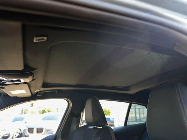 BMW 120 120d M-Sport Sedan