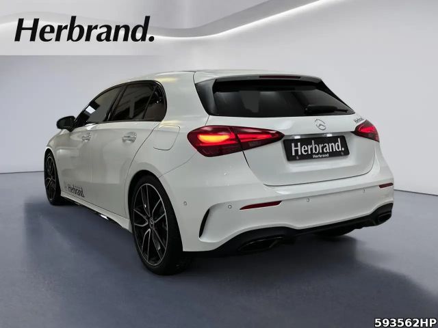 Mercedes-Benz A 180 A 180 d AMG Line