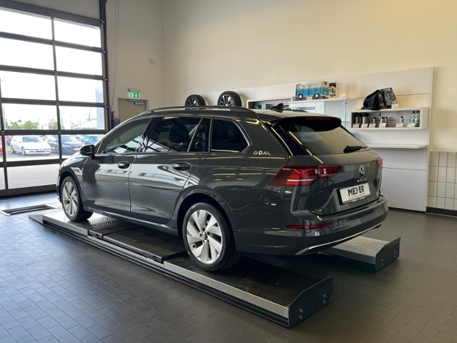 Volkswagen Golf 2.0 TDI DSG Golf VIII Variant