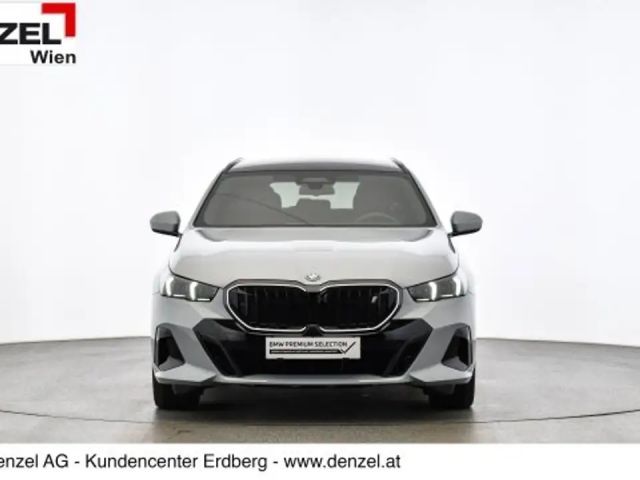 BMW i5 Touring eDrive40