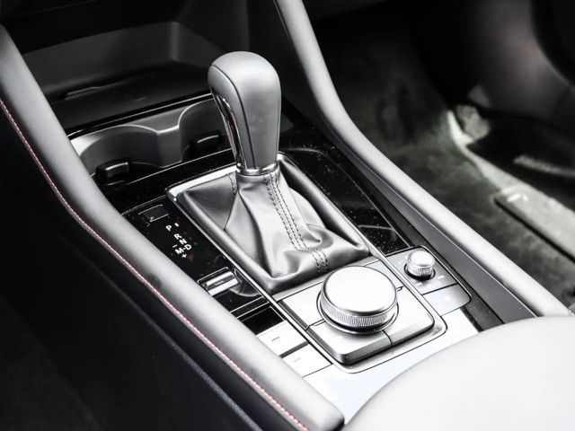 Mazda 3 2.5L SkyActiv e-Skyactiv