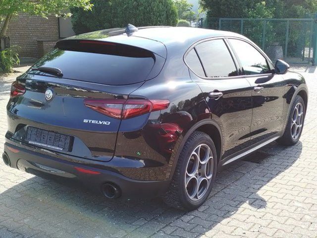 Alfa Romeo Stelvio Q4