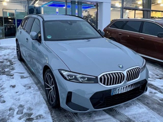 BMW 330 330e M-Sport