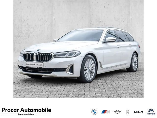 BMW 540 540d Luxury Line Touring xDrive