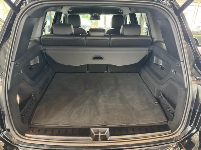 Mercedes-Benz EQB 300 4MATIC AMG Line