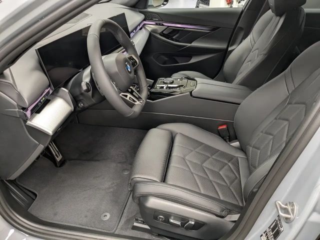 BMW 520 520d M-Sport Sedan