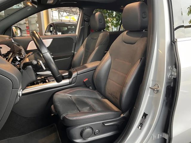 Mercedes-Benz GLA 250 4MATIC AMG Line