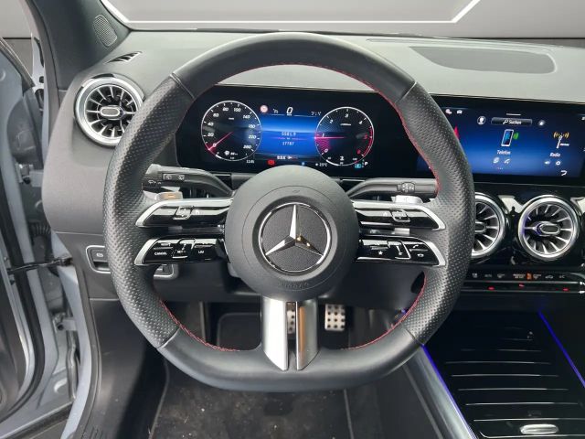 Mercedes-Benz GLA 220 4MATIC AMG Line GLA 220 d