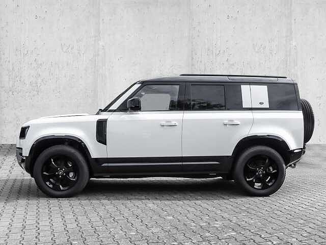 Land Rover Defender 110 Dynamic SE