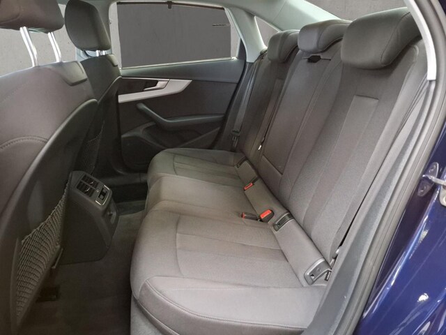 Audi A4 35 TFSI S-Tronic Sedan