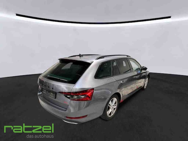 Skoda Superb 2.0 TDI Combi Sportline