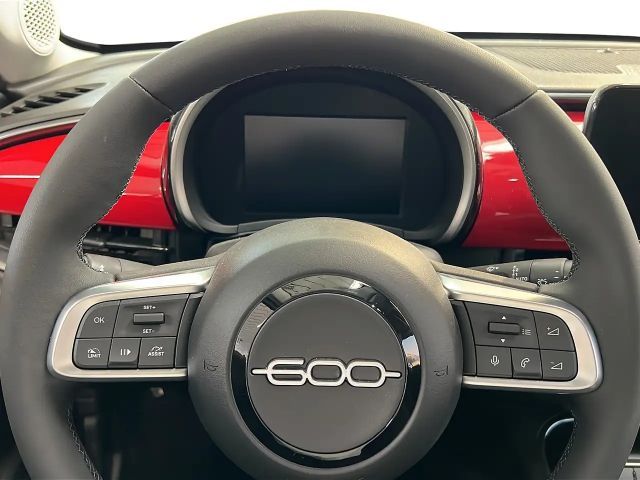 Fiat 600e Elektro RED