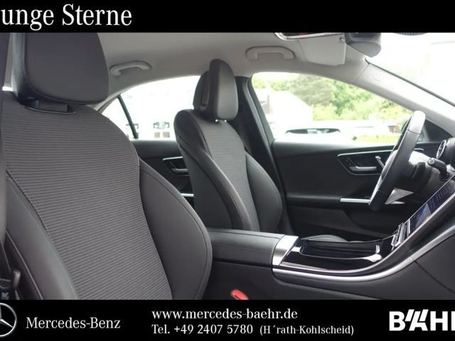 Mercedes-Benz C 180 AVANTGARDE Sedan