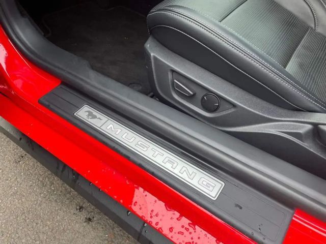 Ford Mustang Convertible GT 5.0 V8