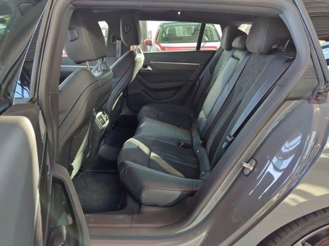 Peugeot 508 Hybrid4 SW