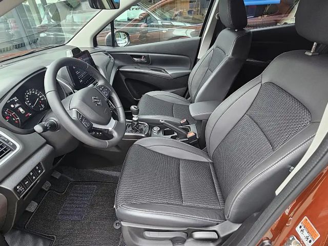 Suzuki S-Cross AllGrip Flash Hybrid
