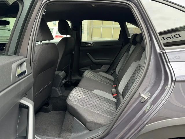 Volkswagen Taigo 1.0 TSI DSG R-Line