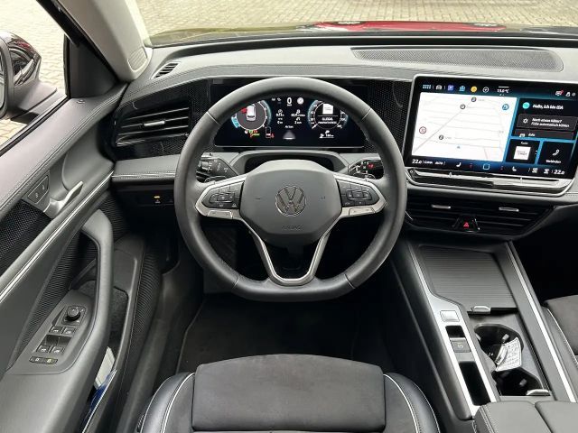 Volkswagen Passat 1.5 eTSI Business Variant