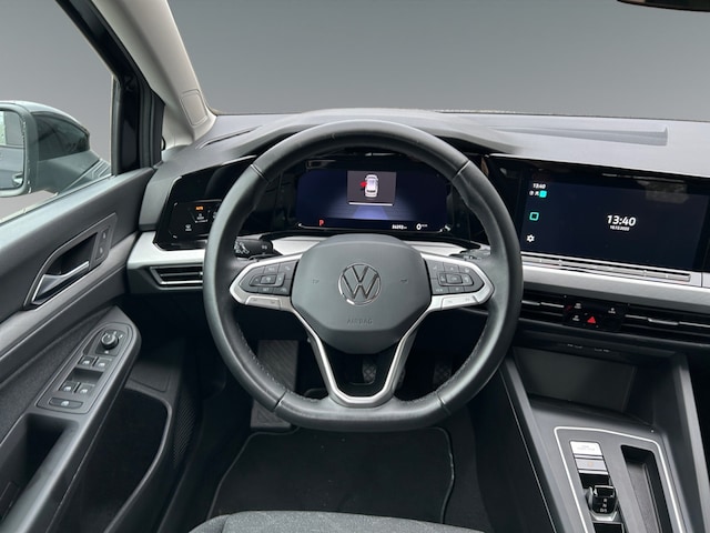 Volkswagen Golf 1.5 eTSI DSG Life Variant