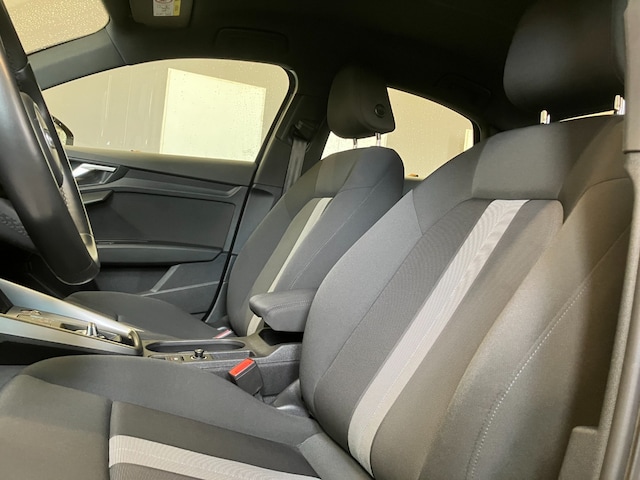 Audi A3 30 TFSI S-Tronic Sedan