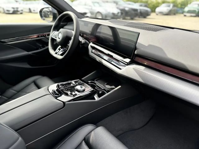 BMW 520 520d M-Sport Touring xDrive