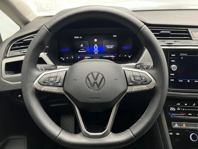 Volkswagen Touran 1.5 TSI DSG R-Line