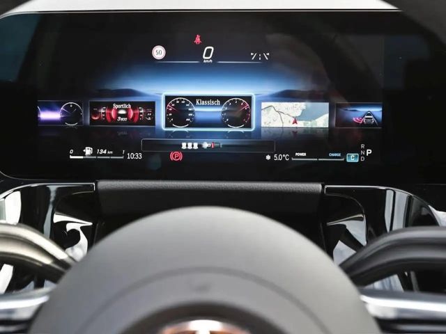 Mercedes-Benz GLA 200 AMG Line