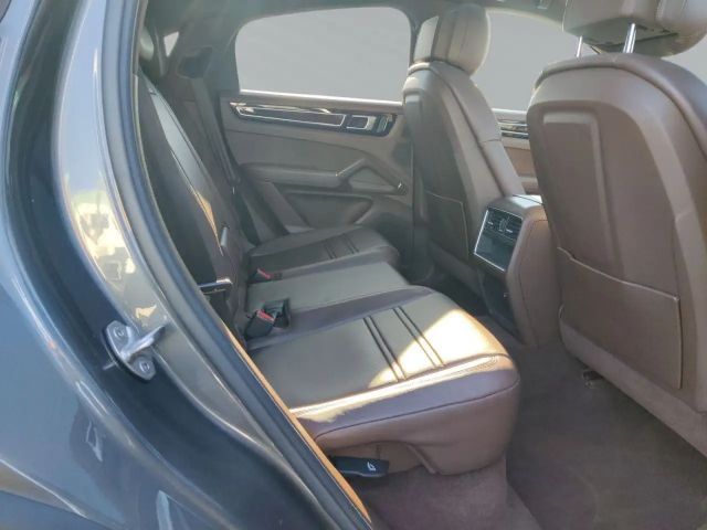 Porsche Cayenne Coupé E-Hybrid