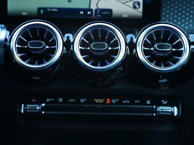 Mercedes-Benz EQB 300 4MATIC Progressive