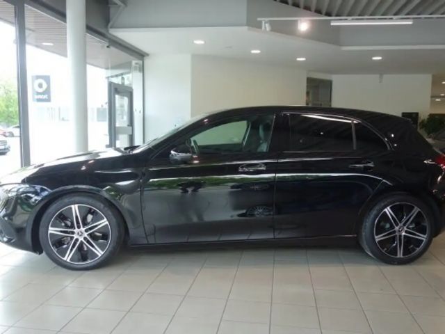Mercedes-Benz A 220 4MATIC Progressive